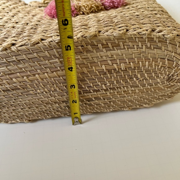 Elegant Large Summer Handwoven Bag - Bohemian Iraca Palm Straw Top Handle Bag - Picture 7 of 9